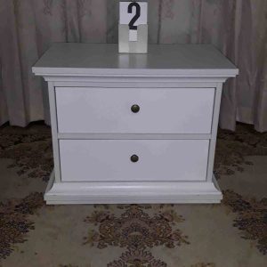 Wit kastje met 2 laden