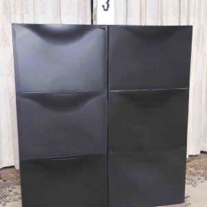 Zwart plastic schoenenkast