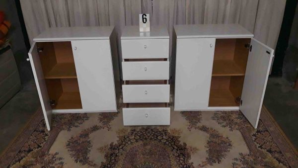 Witte kast bestaande uit 3 delen - Afbeelding 3